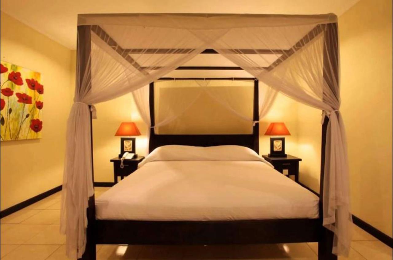 Hotel Intansari Denpasar  Luaran gambar