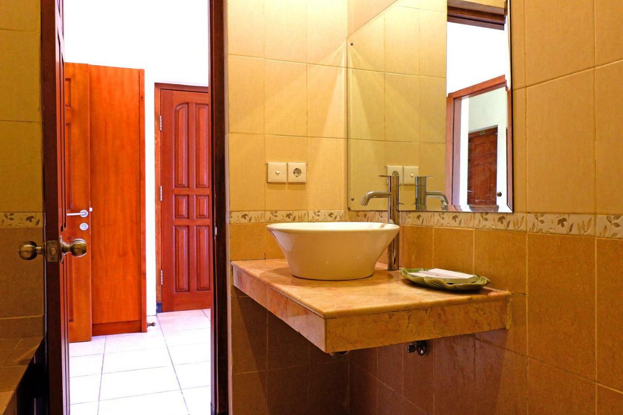 Hotel Intansari Denpasar  Luaran gambar